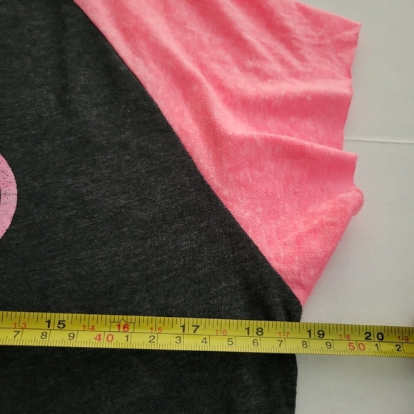 Under Armour Power In Pink Heatgear Womens Batman Tshirt Large - Picture 3 of 4